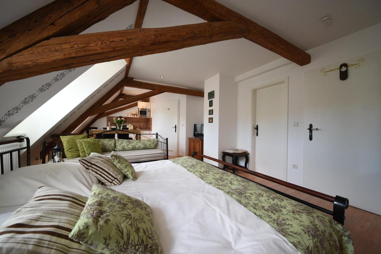 Goldgemaeuer Appartements Ochsenfurt Dış mekan fotoğraf